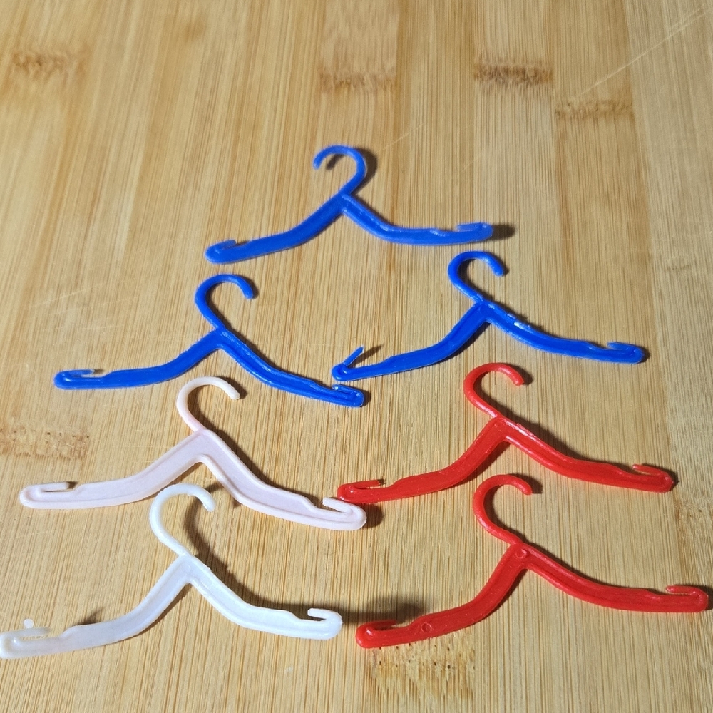 Mini Plastic Party Hangers - Blue, Red, White